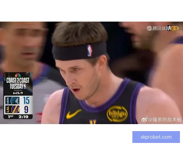 首节落后23分湖人遭雷霆狂虐里夫斯疑伤退赛